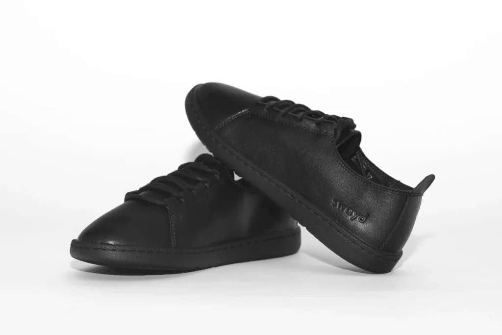 Flow : Black Black