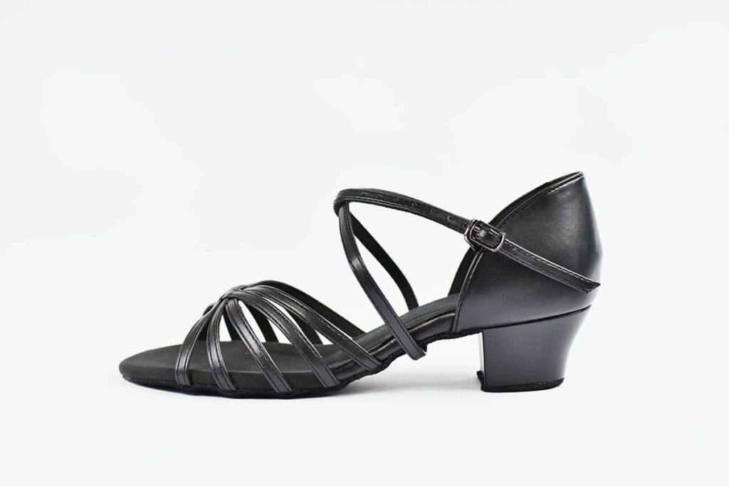 Cara: Black